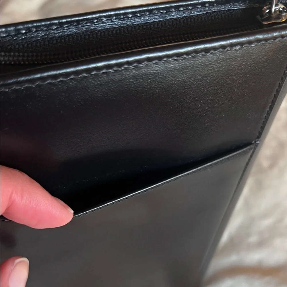 Levenger Classic Black Leather Briefcase